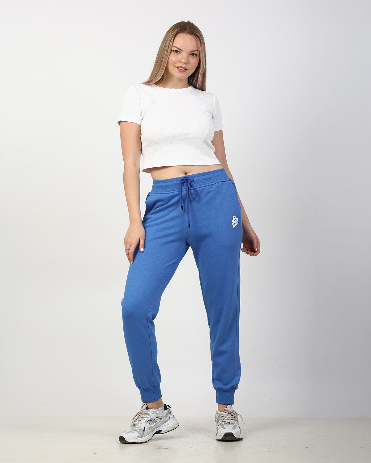 SWEAT PANTS.