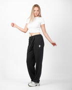 BAGGY PANTS.